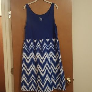 Gap Blue chevron dress